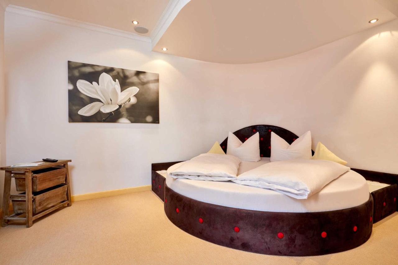 Landhotel Zum Bad Krün Екстериор снимка
