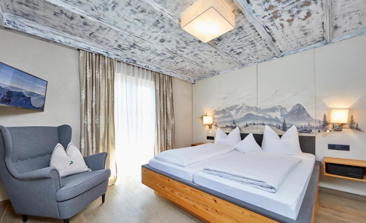 Landhotel Zum Bad Krün Екстериор снимка