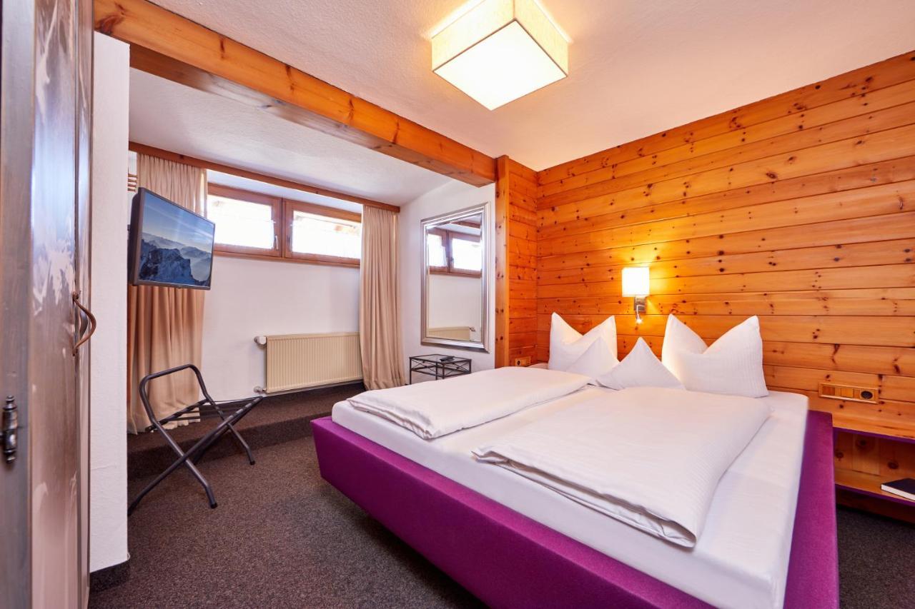 Landhotel Zum Bad Krün Екстериор снимка