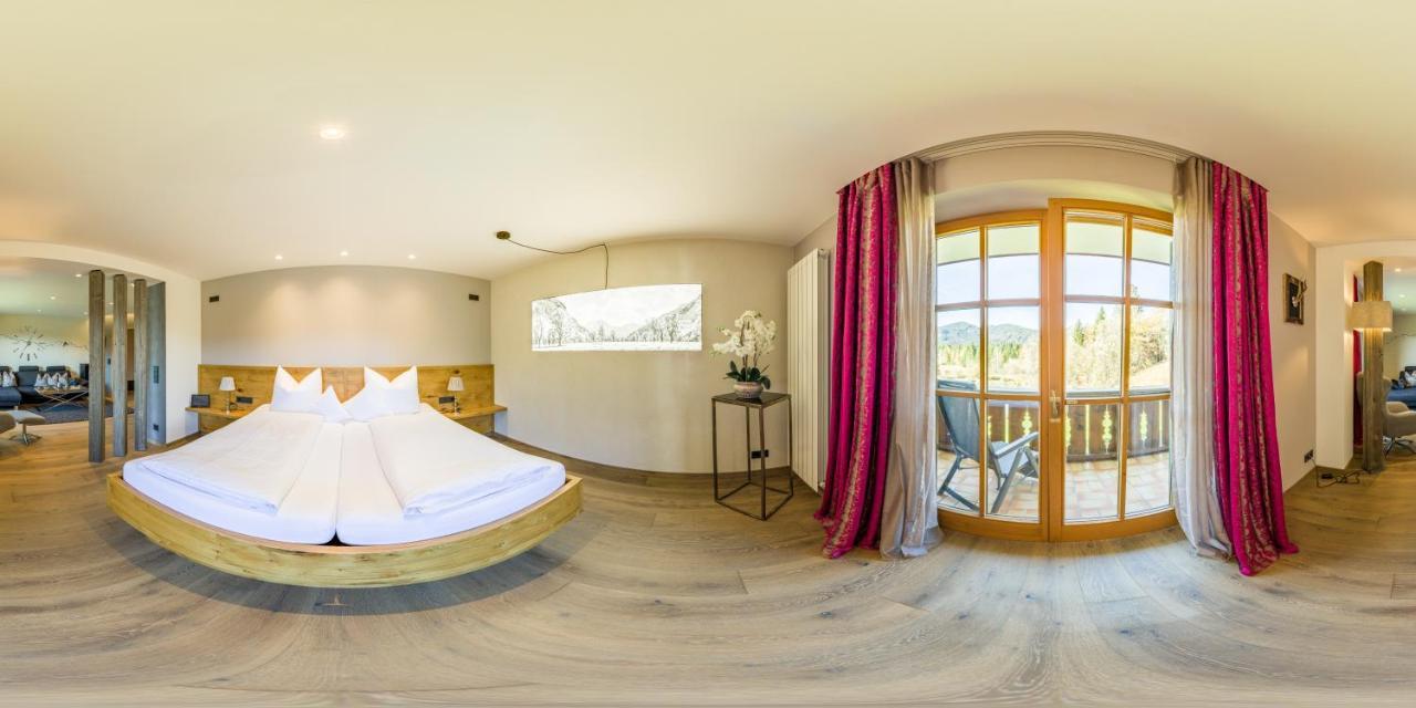 Landhotel Zum Bad Krün Екстериор снимка
