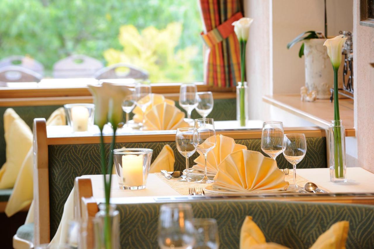 Landhotel Zum Bad Krün Екстериор снимка